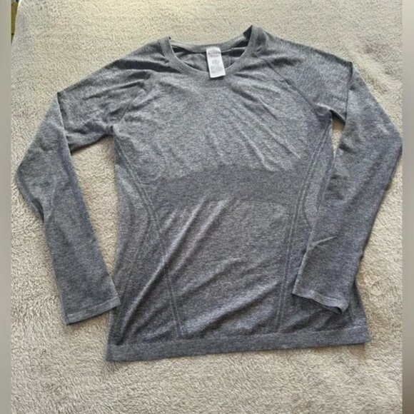 Athleta Momentum Seamless Heather Grey Top - Picture 5 of 9